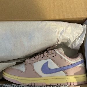 W Nike Dunk Low BRAND NEW!!!